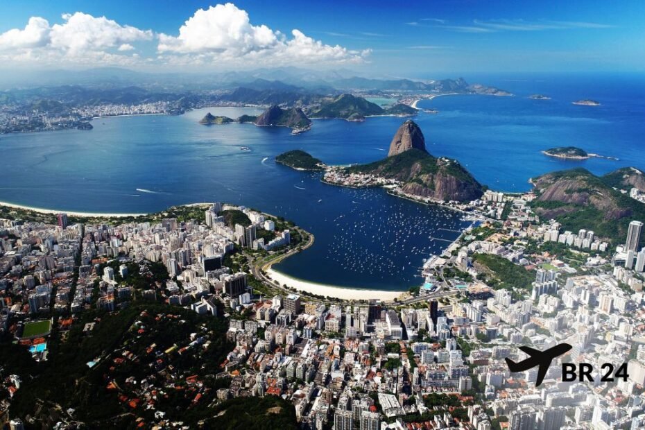 Praias do Rio de Janeiro com vista aérea de Copacabana e Pão de Açúcar