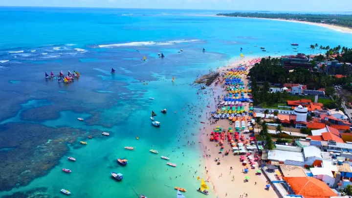 Vista panorâmica de o que fazer em Maragogi em 2025, incluindo passeios e praias